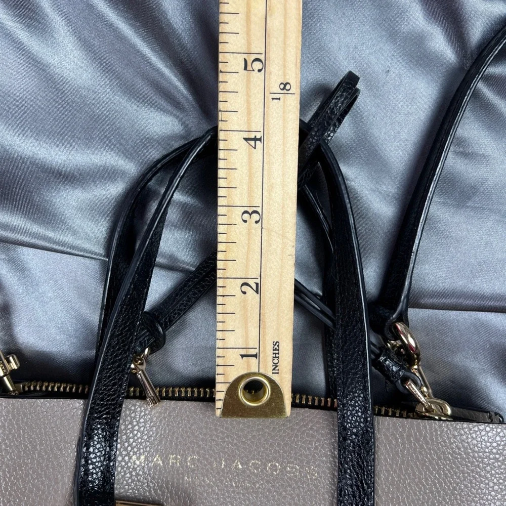 Marc Jacobs Mini Grind‎ Lock Key Tote Bag Beige Leather Top Handle Crossbody 13”